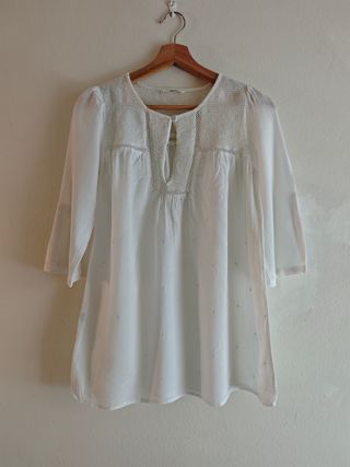 Mango, blusa blanca