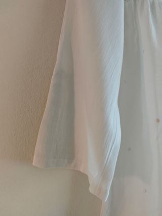 Mango, blusa blanca