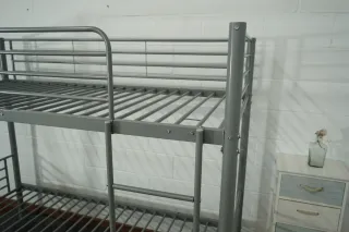 Litera (no incluido colchones)