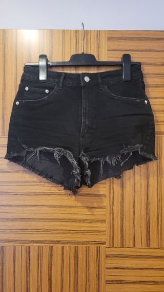 Shorts vaqueros Zara negros rotos