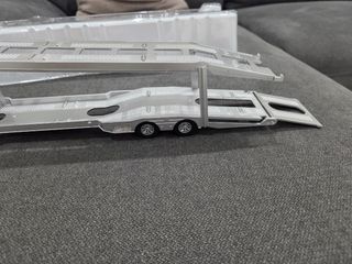 Camion Actros con Bisarca