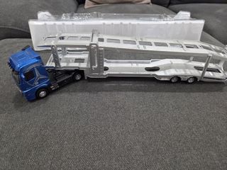 Camion Actros con Bisarca