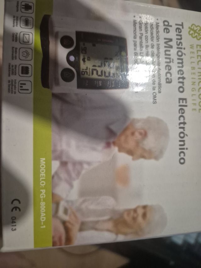 Tensiómetro de muñeca Electrónico PG-800AD-1