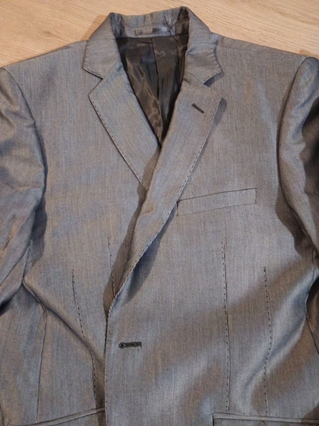 Traje chaqueta gris hombre