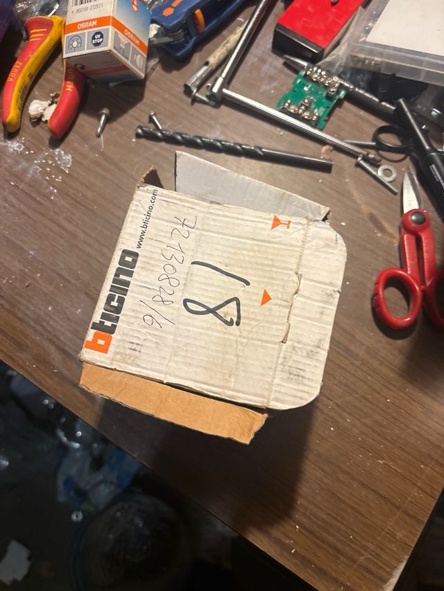 Interruttore magnetotermico Bticino F74A100 100A n