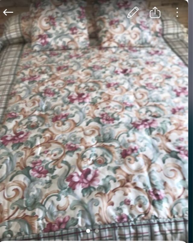 Colcha estampada flores - Beige/Rosa