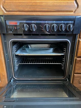 Encimera gas + horno eléctrico BALAY