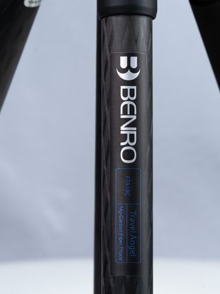 Trípode Benro FTA18CV0 Carbono - Bastón y Monopie