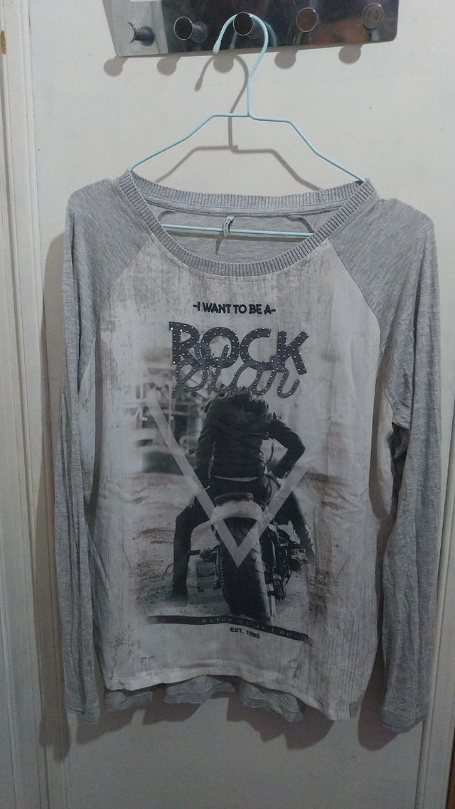 Camiseta manga larga, marca Only - Talla S