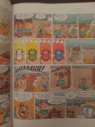 Los laureles del César, libros Asterix