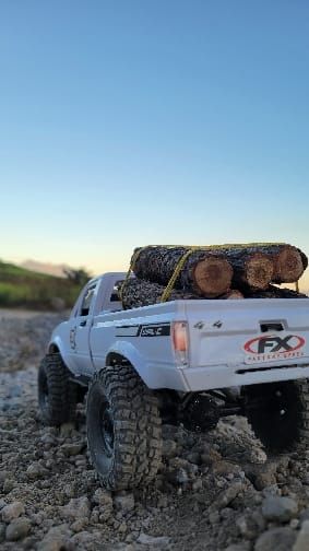 RC Toyota Hilux 4x4 Crawler Pick Up