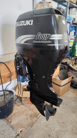 Suzuki DF60 4T - Motor fueraborda