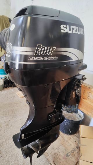Suzuki DF60 4T - Motor fueraborda