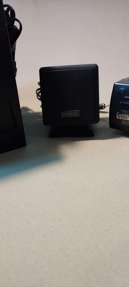 Cambridge Soundworks 5.1 - Sistema de Som