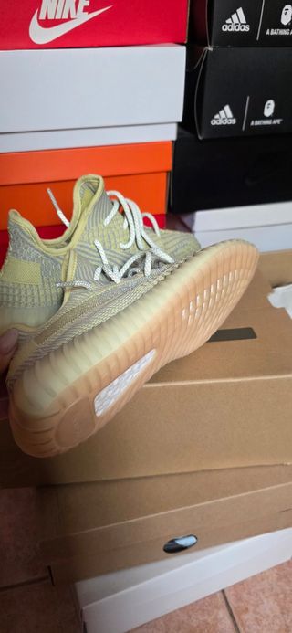 Adidas Yeezy Boost 350 V2 - Amarillas