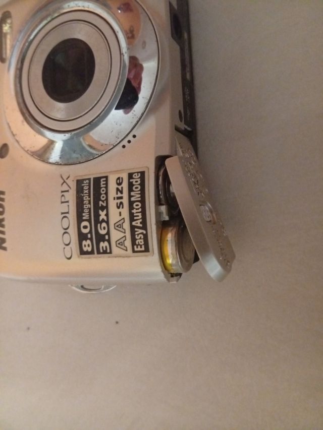 Nikon Coolpix 8.0 MP - Compatta