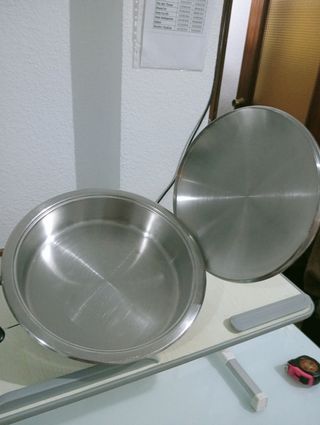 ,.OLLA AMC .ACERO INOXIDABLE DE ALTA CALIDAD