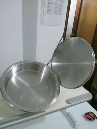 ,.OLLA AMC .ACERO INOXIDABLE DE ALTA CALIDAD