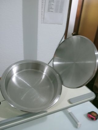 ,.OLLA AMC .ACERO INOXIDABLE DE ALTA CALIDAD