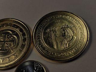 Lote 2 monedas baño en ORO, 42 mm. Réplicas.