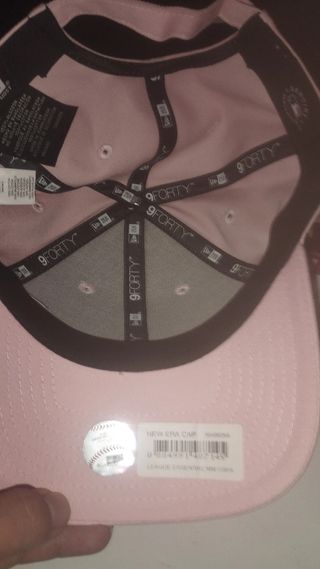 Gorra New Era rosa mujer