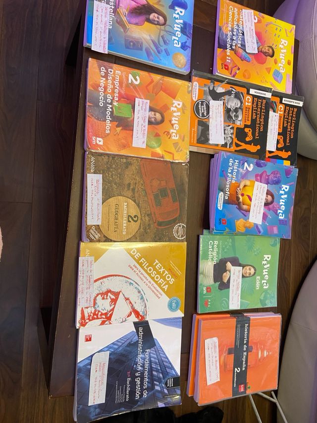 libros 2 de bachillerato , SM y Ansya