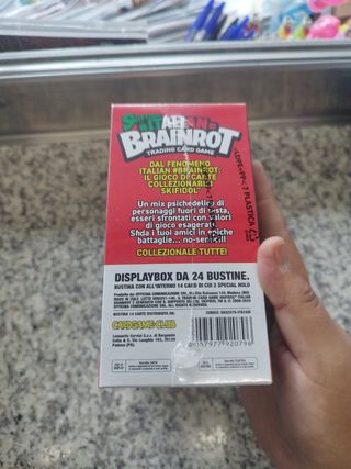 ItalianBrainRot - 336 carte di cui 48 special Holo