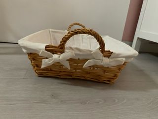 Cesta mimbre con tela 
Cesta almacenaje