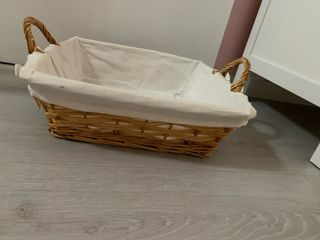 Cesta mimbre con tela 
Cesta almacenaje