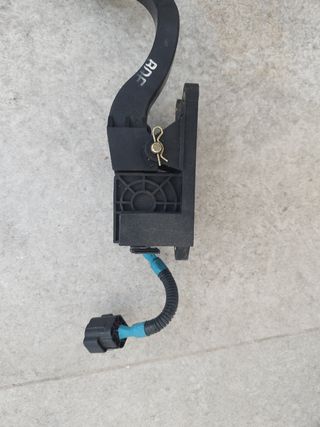 Pedal acelerador Hyundai H1 2002