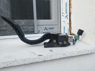 Pedal acelerador Hyundai H1 2002