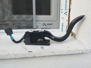 Pedal acelerador Hyundai H1 2002