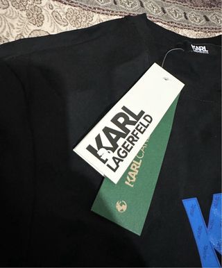 Conjunto Karl Lagerfeld - T-shirt y bañador