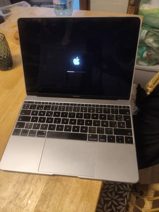 MacBook  plata