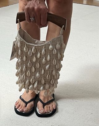 Bolso fiesta conchas beige