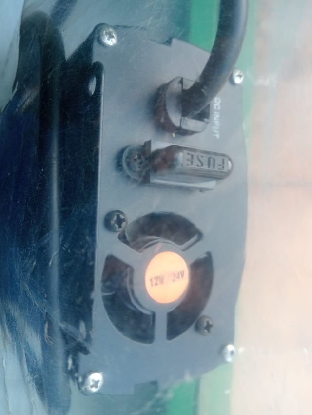 Convertidor de voltaje IPS600