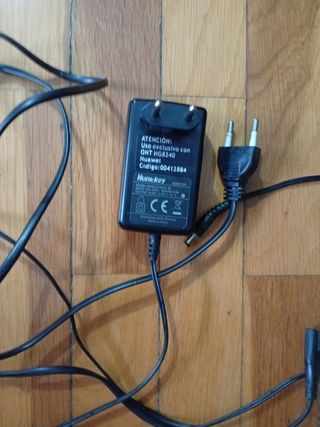 Cargador Huntkey HG8240 Huawei