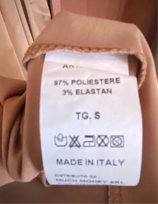 Abito longuette nuovo, beige elegante
