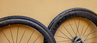 RUEDAS CARBONO TUBULAR DISCO UNICA BUJE DT SWISS