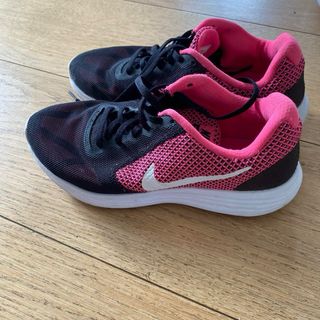Nike Revolution 3 - Scarpe Running Rosa e Nere
