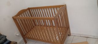 Cuna bebé madera