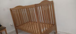 Cuna bebé madera