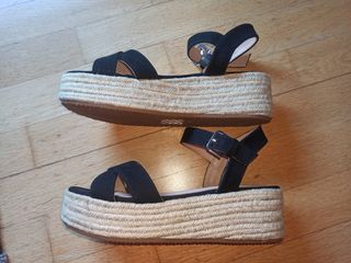 Sandalias plataforma negras mujer