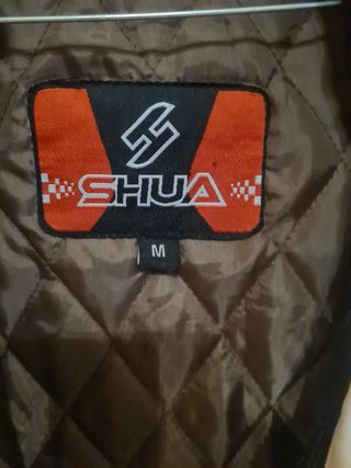 Cazadora moto SHUA roja y blanca.