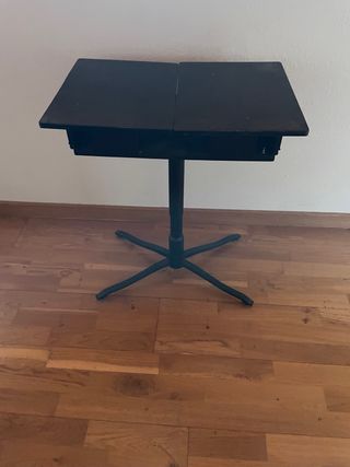 Mesa plegable negra auxiliar