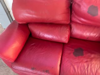 Sofá piel rojo