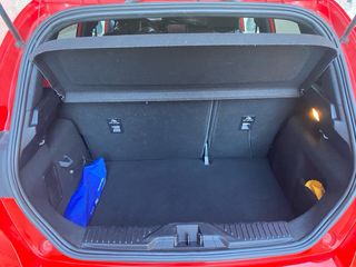 se alquila  Ford Fiesta 2019 mensual o diario
