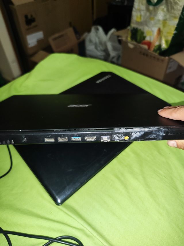 Computer portatile Acer i3-2367M da 1,40 GHz