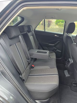 Volkswagen T-Roc 2021 / ADVANCE /