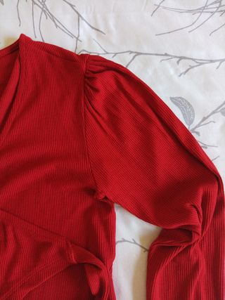 Chaqueta roja Stradivarius S